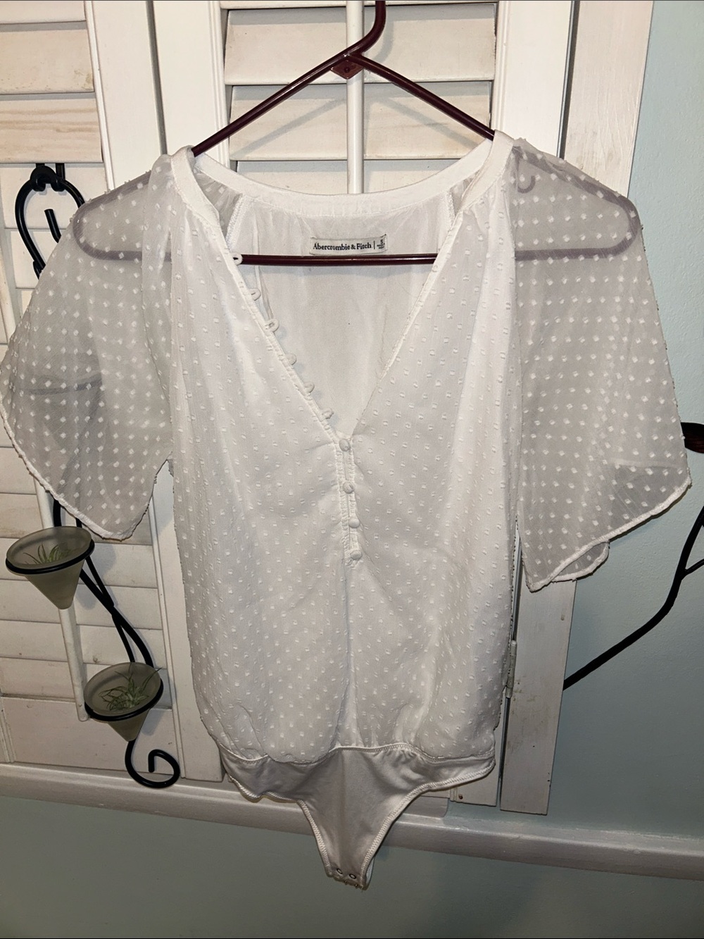 Abercrombie & Fitch White Swiss Dot V-Neck Flutter Sleeve Bodysuit
